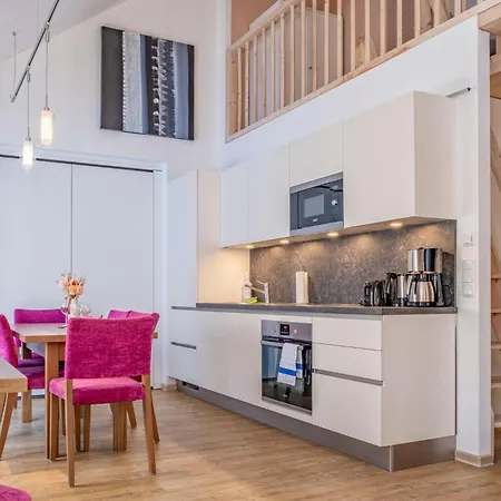 Le Soleil Apartment *